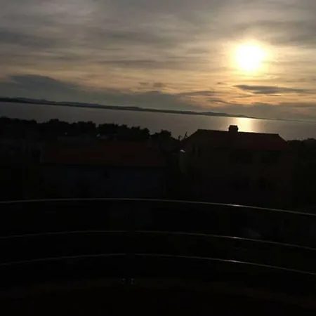 Mesmerizing View Apartment